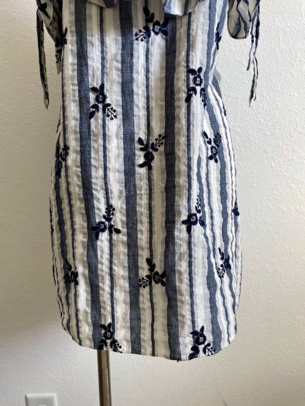 MISA Los Angeles Striped Floral Embroidered Summer Off-the-Shoulder Mini Dress M - Picture 7 of 11